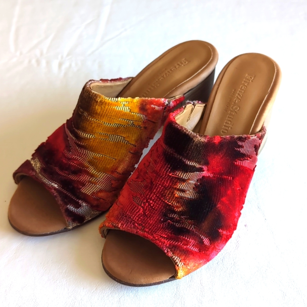 Anthropologie Firenze Studio Open Toe Velvet  Heel Slip On Mules Size 8